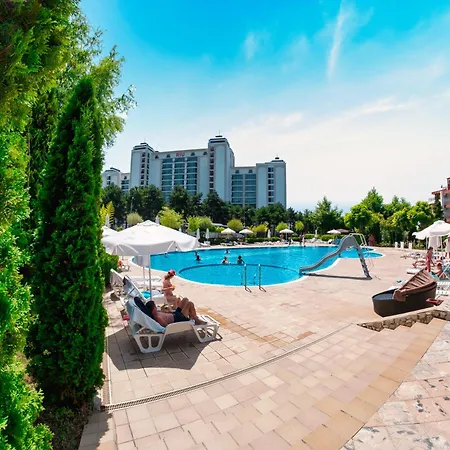 Апартамент грийн форт нокс