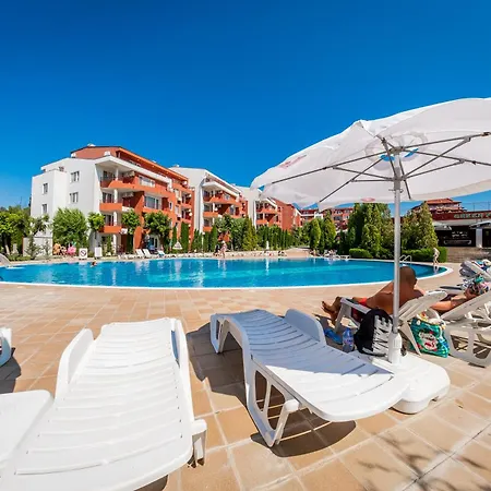 Апартамент грийн форт нокс